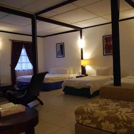 Basaga Holiday Residences Kuching Zewnętrze zdjęcie