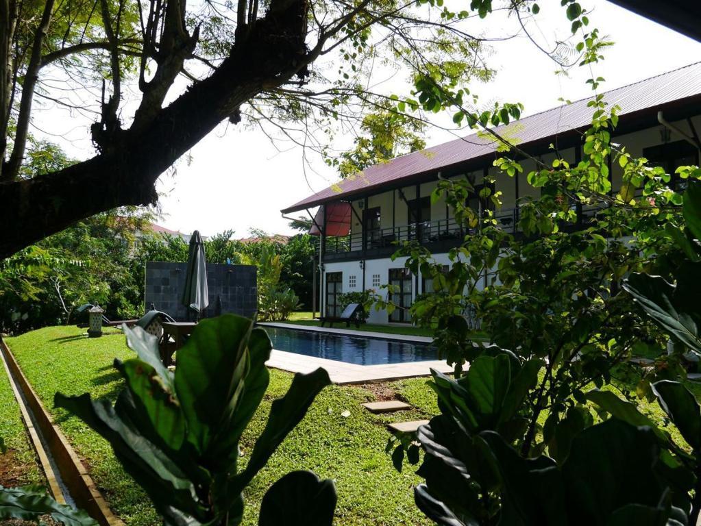 Basaga Holiday Residences Kuching Zewnętrze zdjęcie